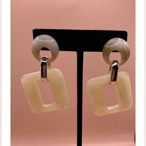 🔥❤️🔥 NEW Geometric Acrylic Beige Square Link Dangle Earrings